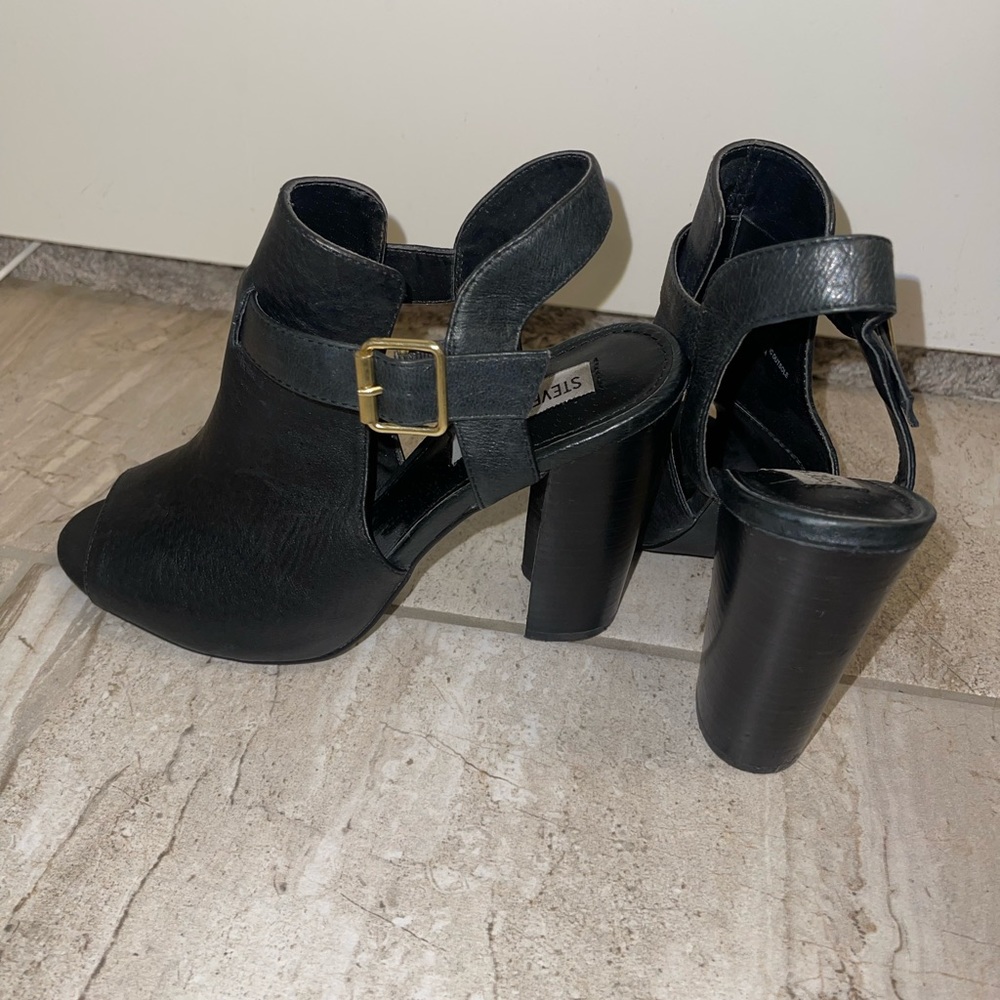 Steve Madden black heels